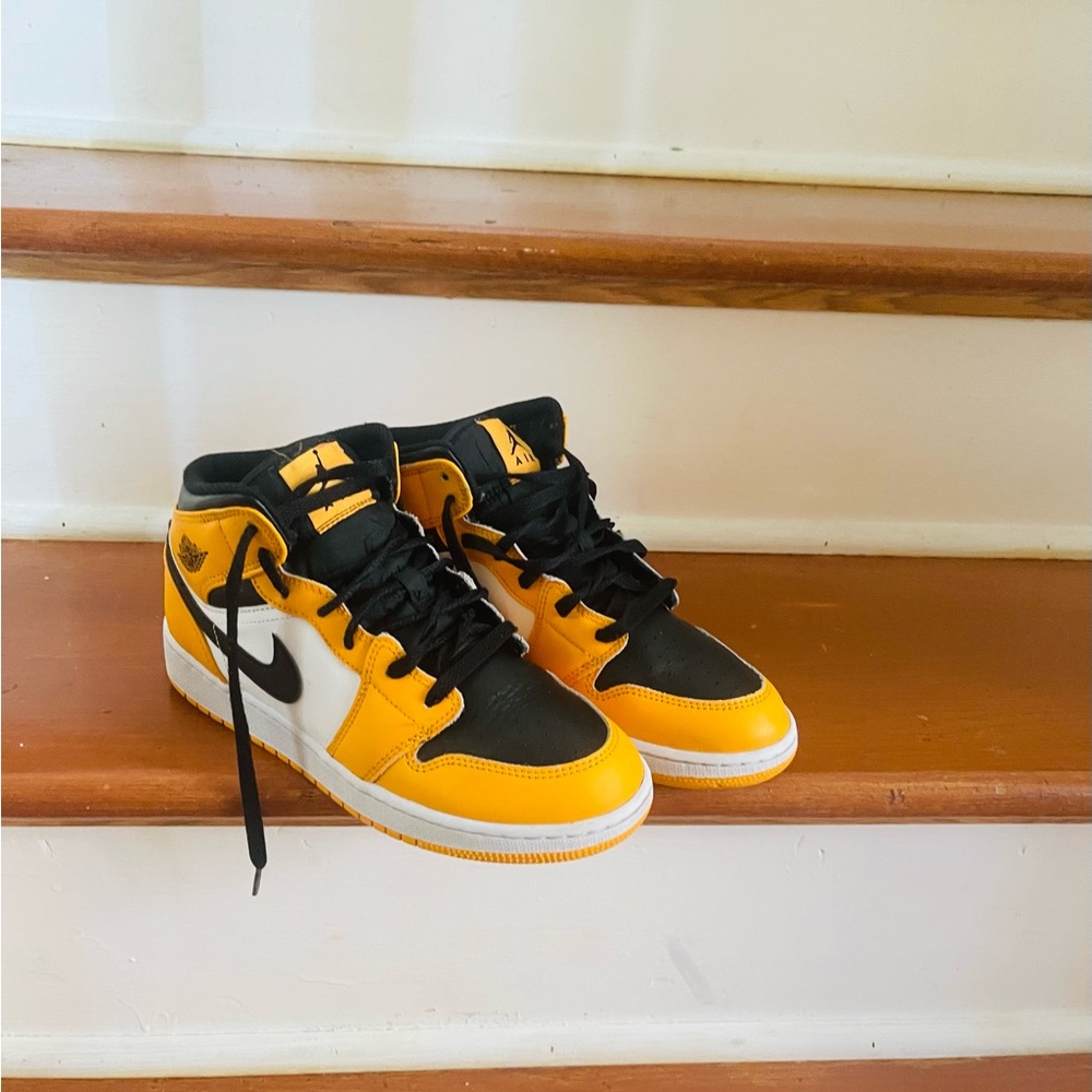 Air Jordan Nike sneakers